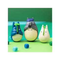 Figurine Culbuto Totoro Bleu avec feuille - Mon Voisin Totoro