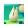 Figurine Culbuto Totoro Blanc avec feuille - Mon Voisin Totoro