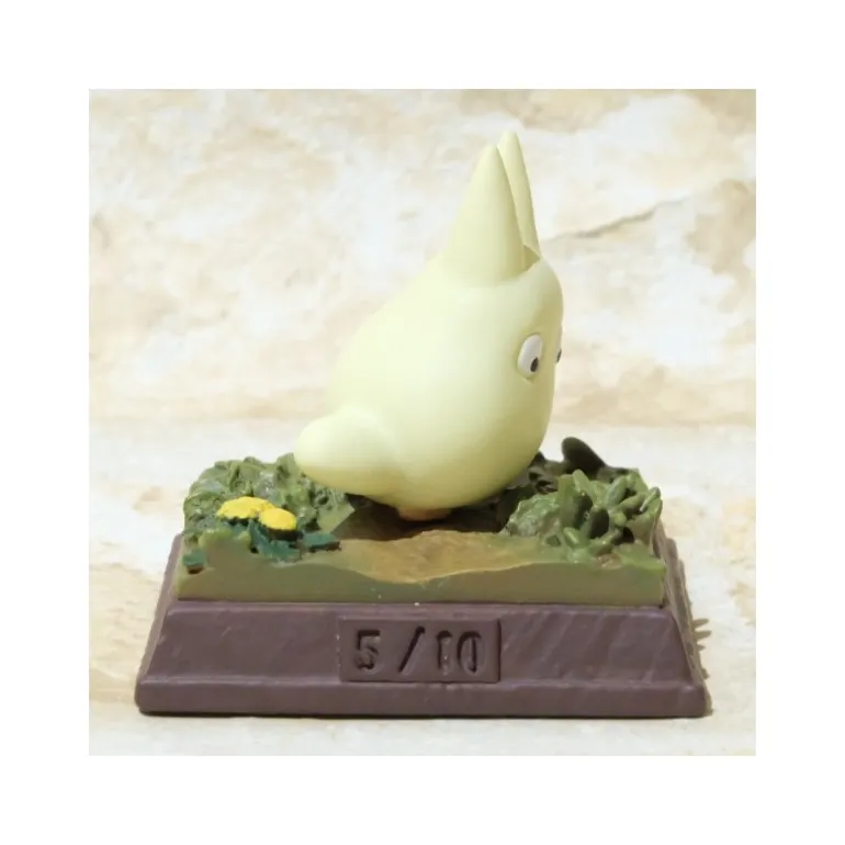 Statue Collection Stop Motion Totoro Blanc Course Pose 5 - Mon Voisin