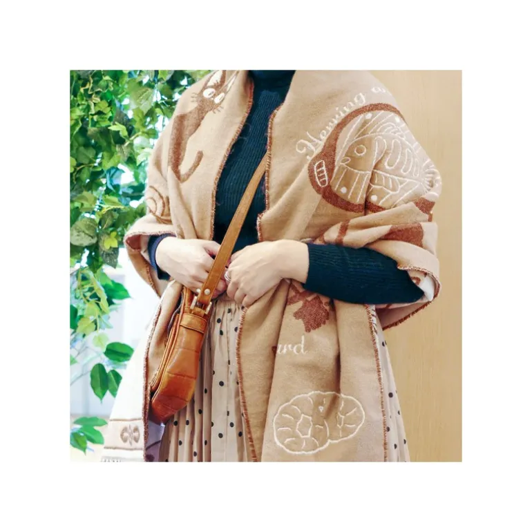 Étole Beige Jiji - Kiki la petite sorcière